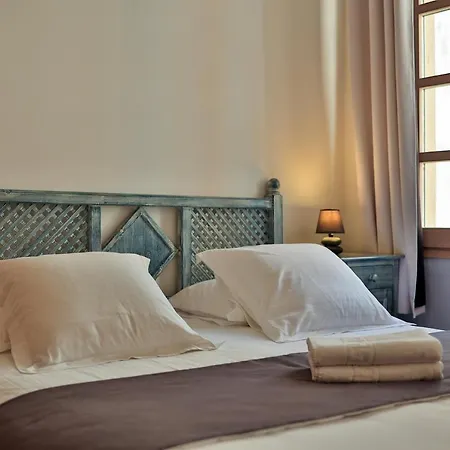 أوتل بلايا 3* سان تروبيه