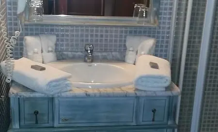 فندق أوتل بلايا سان تروبيه